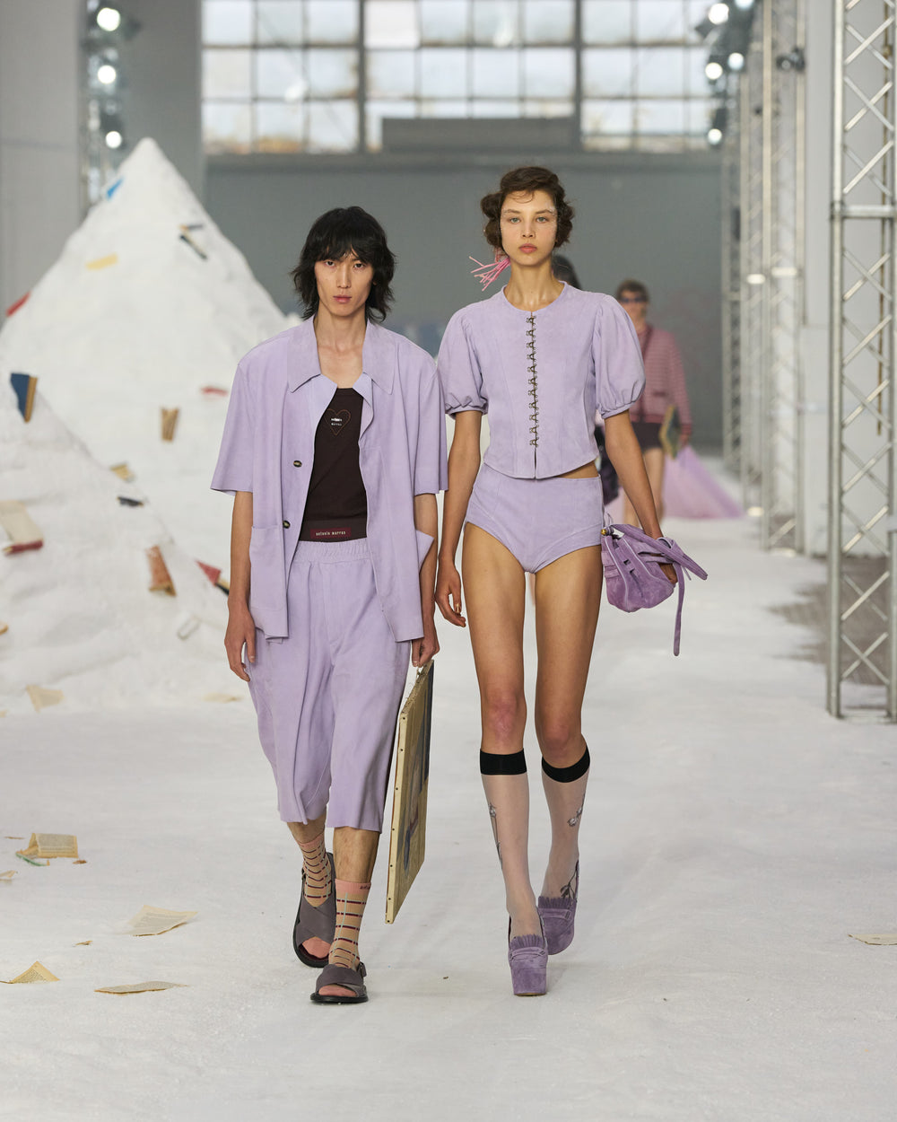 AM_SS26_005.jpg__PID:5162399d-39b3-41d5-90f7-b6c8d26d4974