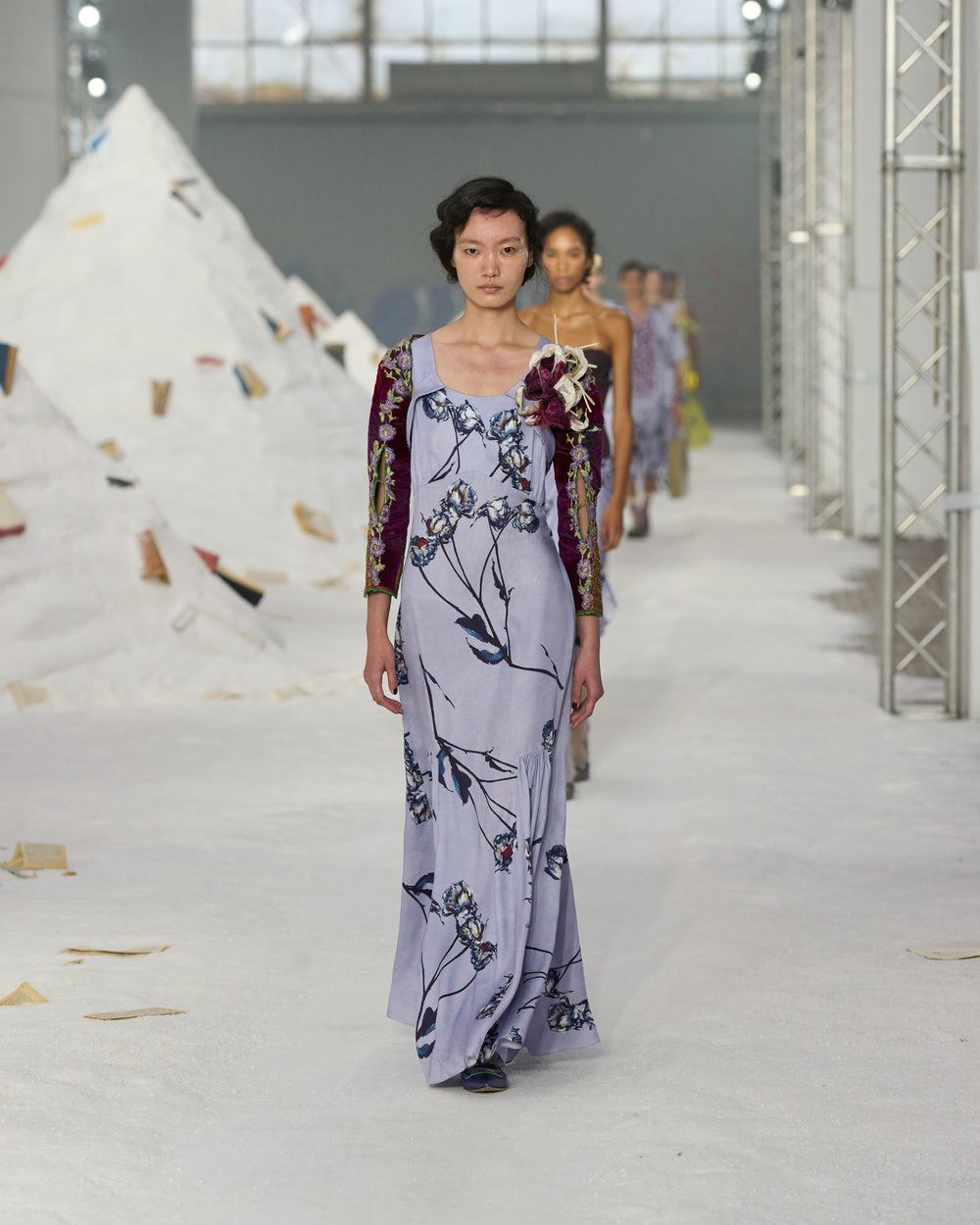 AM_SS26_009.jpg__PID:f94d5108-212d-4a98-be3c-52dfa4efa0de