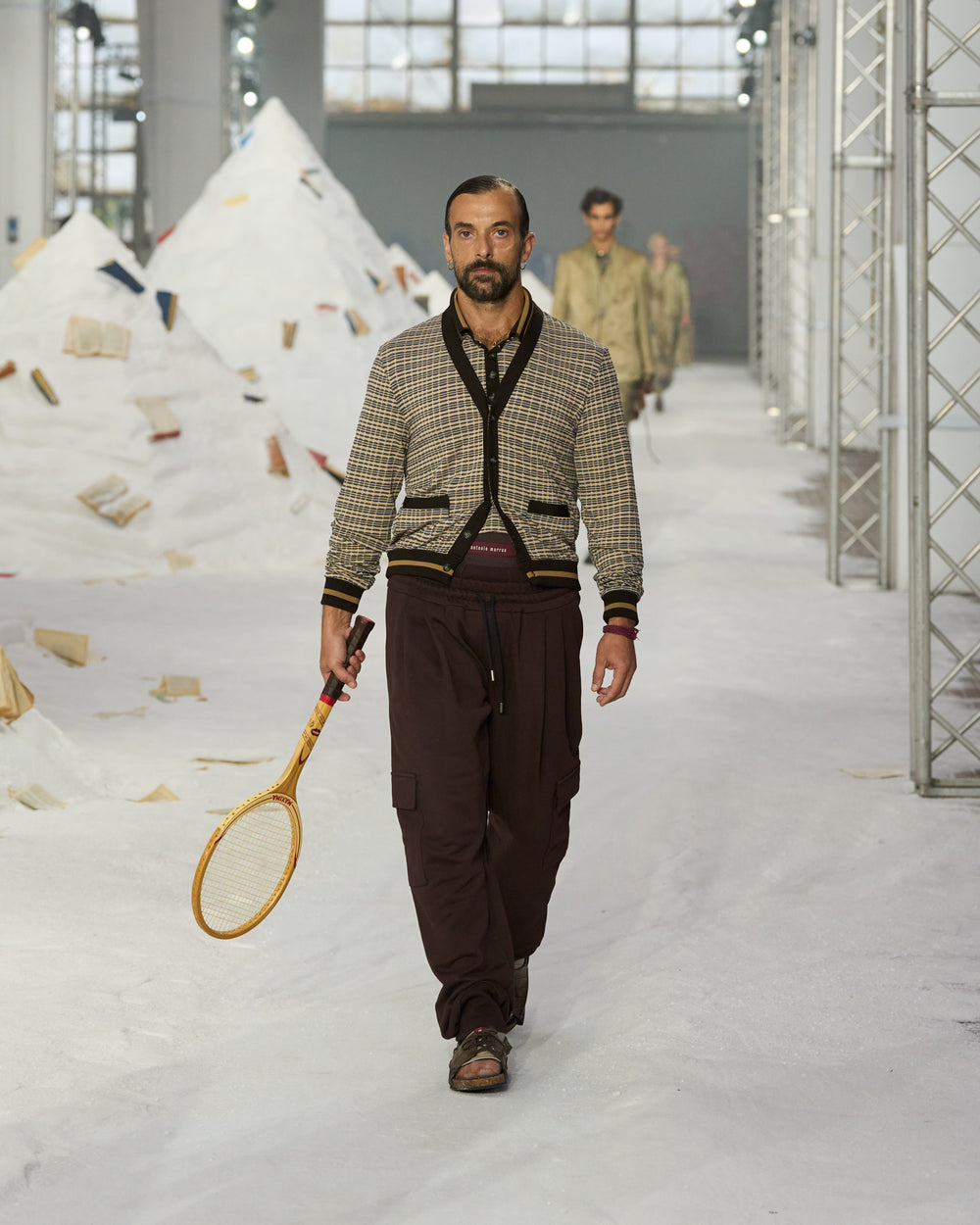 AM_SS26_056.jpg__PID:da234148-c5cd-4be9-9736-620be6121c75