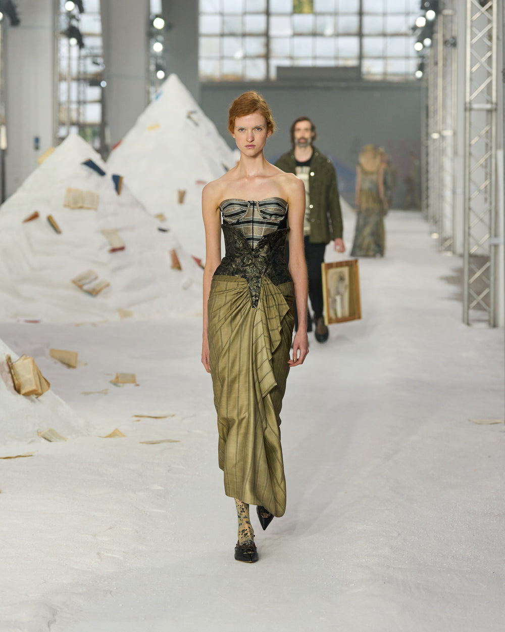 AM_SS26_059.jpg__PID:1ef70d2d-62ea-4281-9fe5-6ef39cadd202