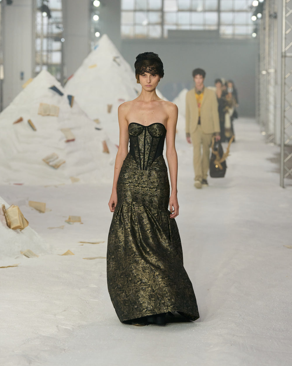 AM_SS26_072.jpg__PID:5f47ffc9-ea17-4740-9eb2-be35308bc976