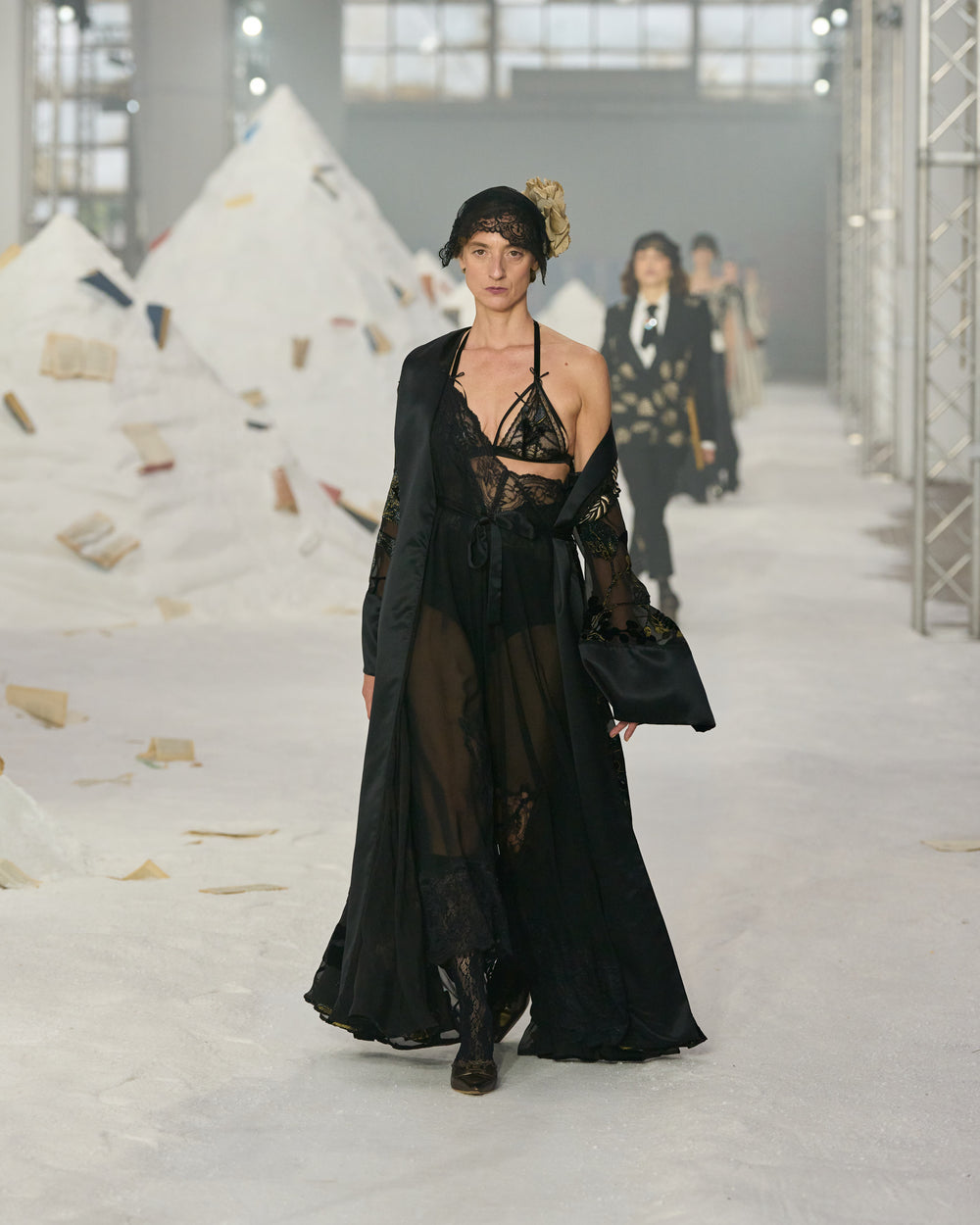 AM_SS26_075.jpg__PID:a33a6a47-0661-4704-9aed-25f52c4a73e4