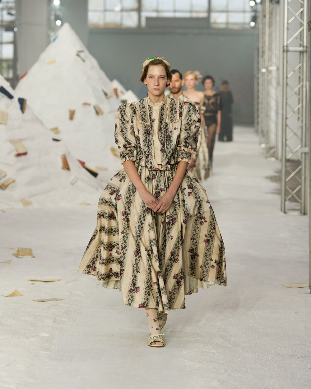 AM_SS26_083.jpg__PID:e0eac028-ca23-4998-a1fd-e5b2fa92eea1