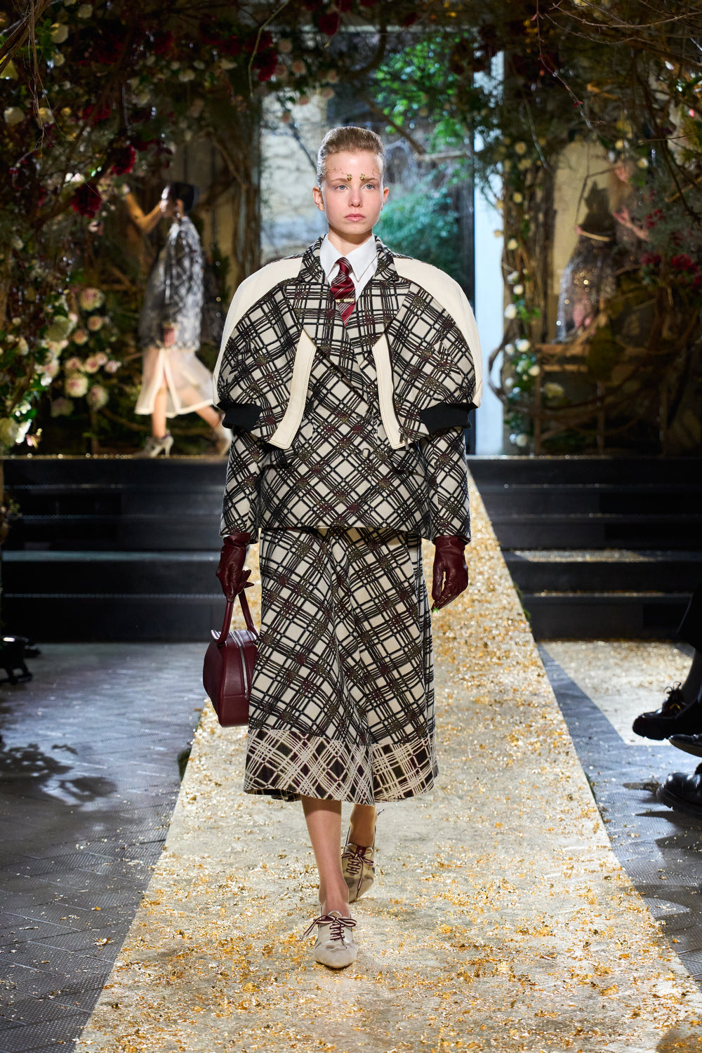 ANTONIO MARRAS RUNWAY 024.jpg__PID:6367a3cf-7310-42d2-992e-7339a0bde4c4