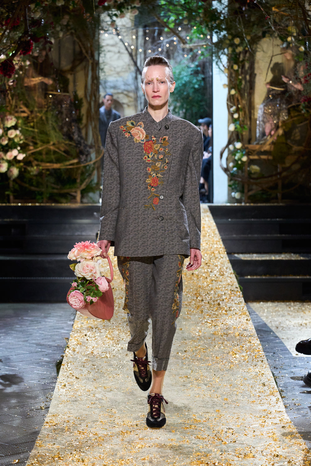 ANTONIO MARRAS RUNWAY 031.jpg__PID:f7411fdf-3afb-4017-9770-9d1059a707fd
