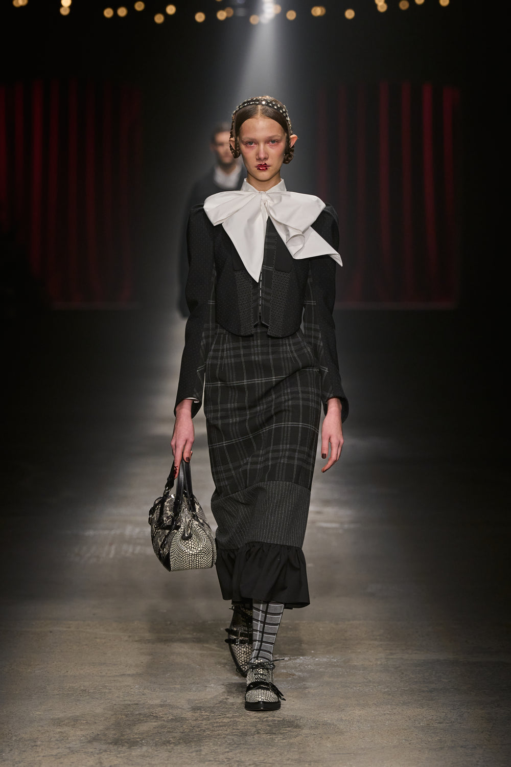 Antonio Marras F25 LOOK 18.jpg__PID:a1c3d916-b328-4274-8e0e-9b1a60e751af