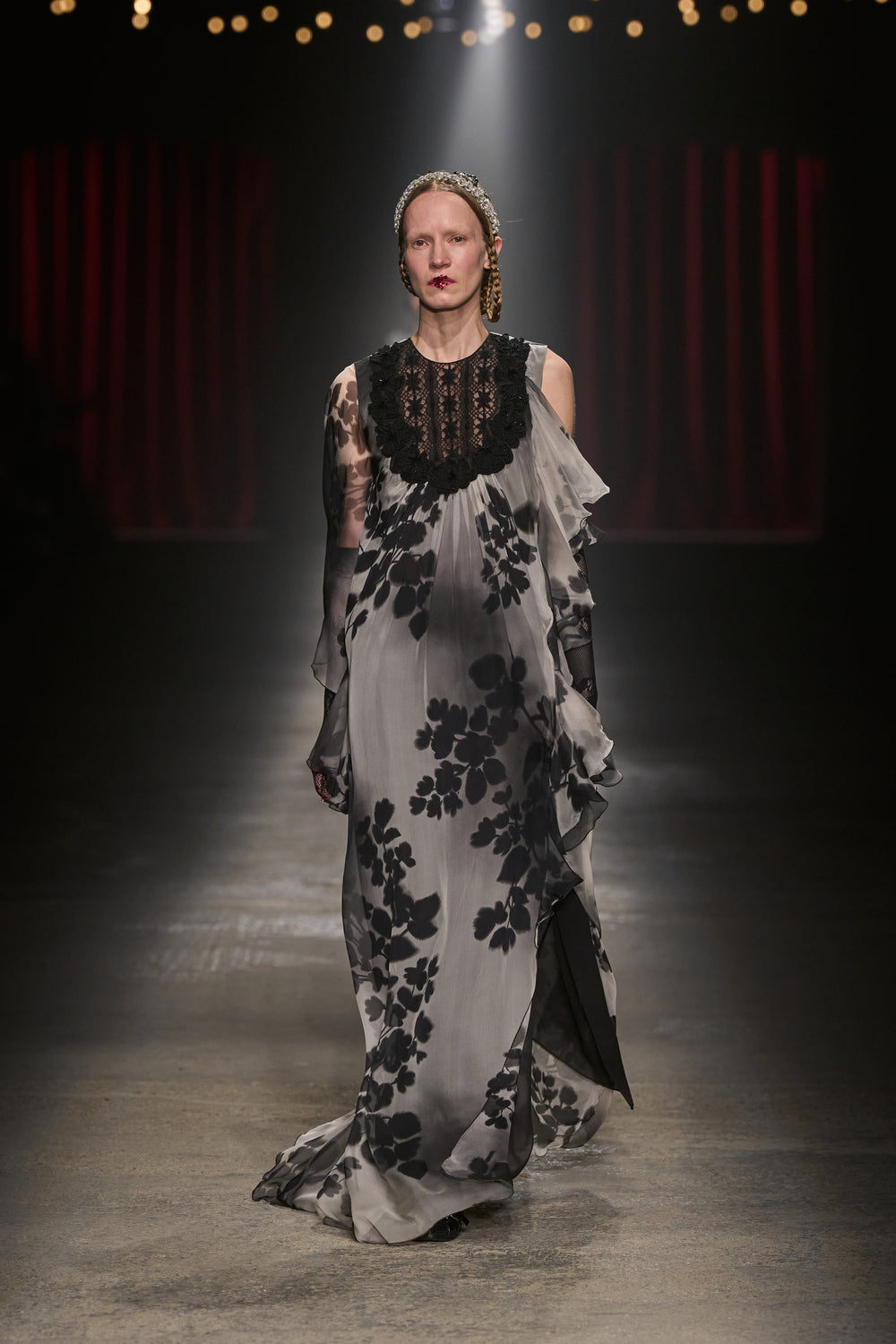 Antonio Marras F25 LOOK 21.jpg__PID:45745819-d819-4a54-a53c-ddcc6f6d1b88