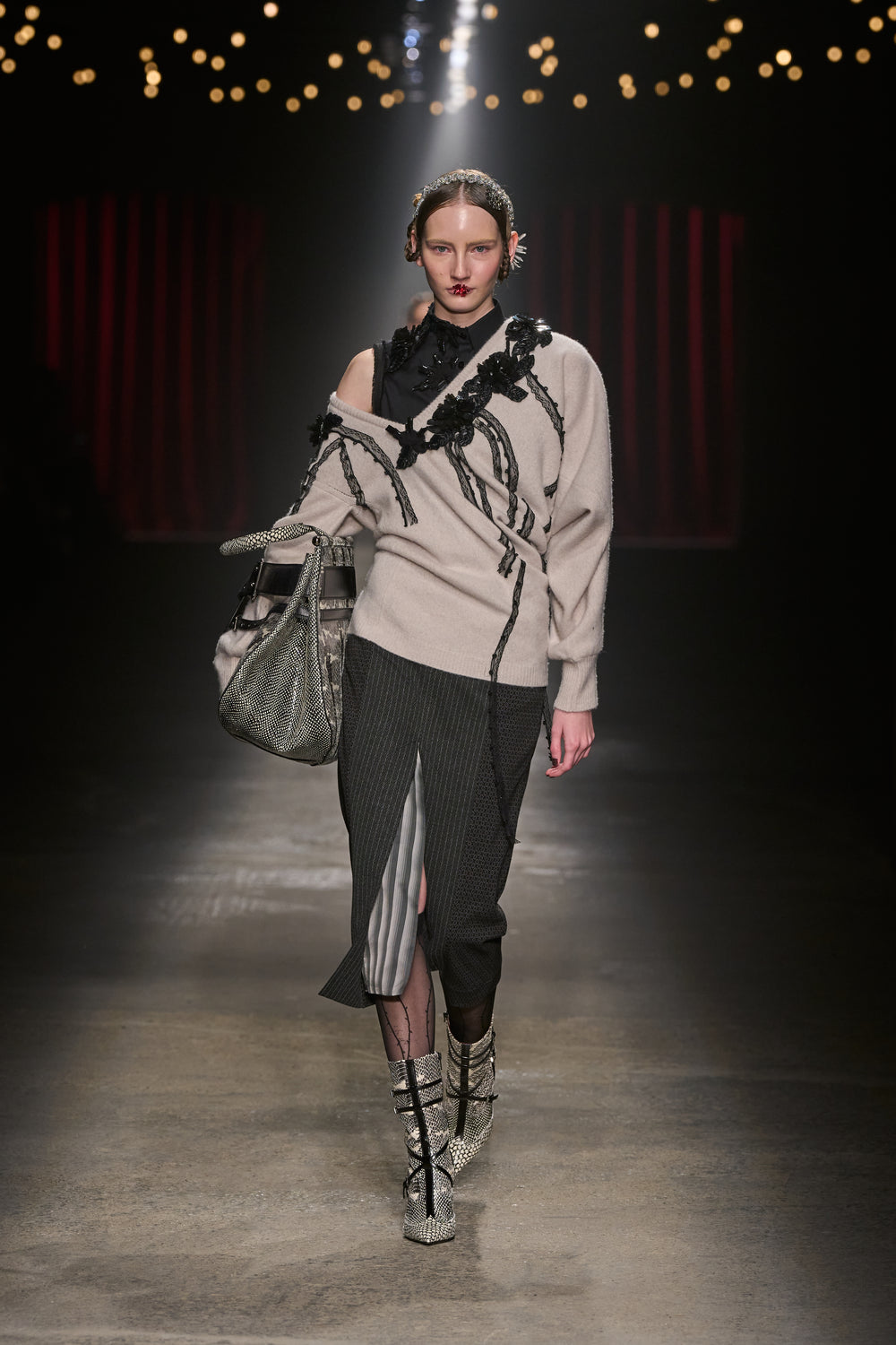 Antonio Marras F25 LOOK 26.jpg__PID:dfa3ddcc-989b-4644-9d52-6730f44c3d9b
