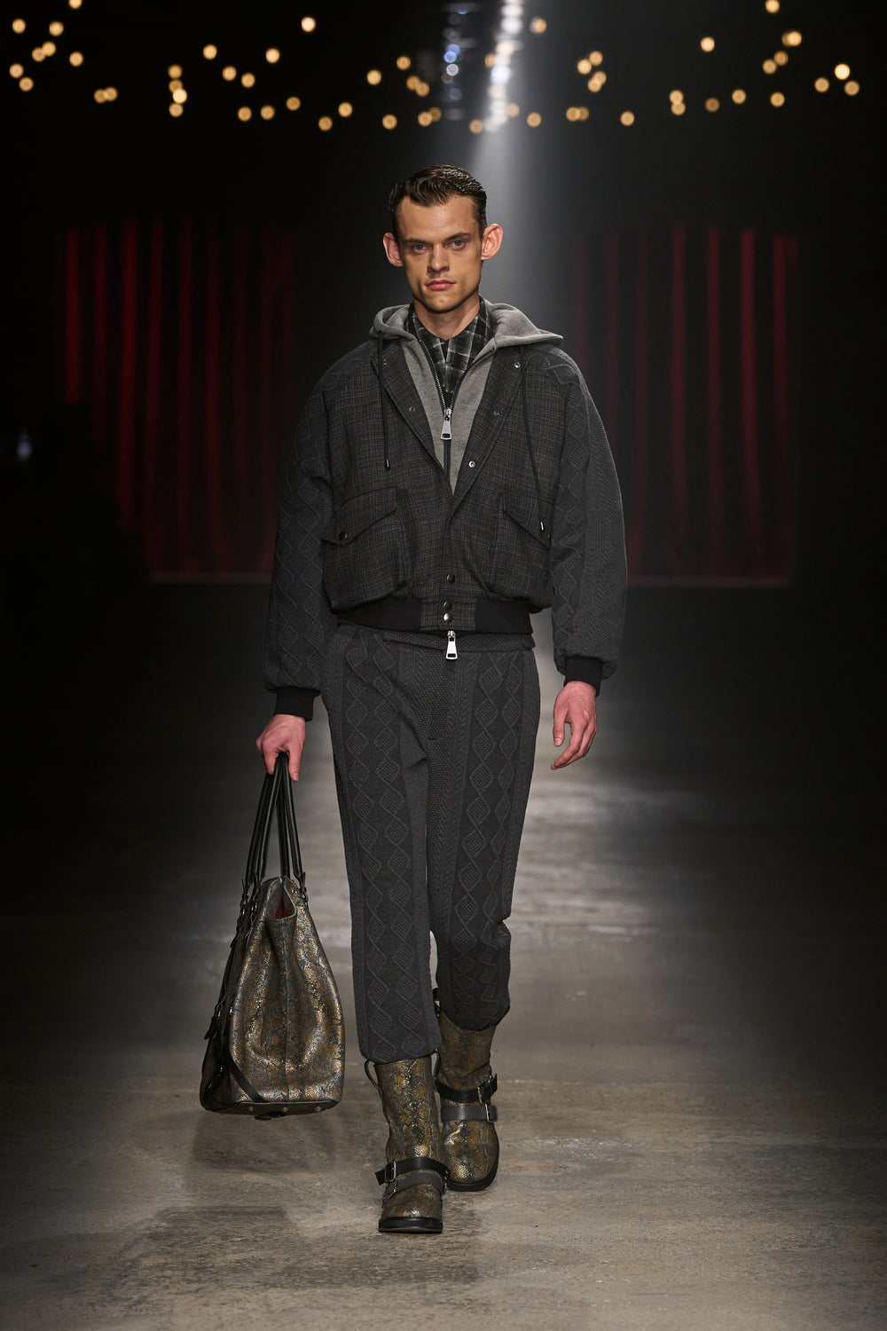 Antonio Marras F25 LOOK 30.jpg__PID:1cdfdc38-12f0-4ef7-9369-23a7522d5ce5