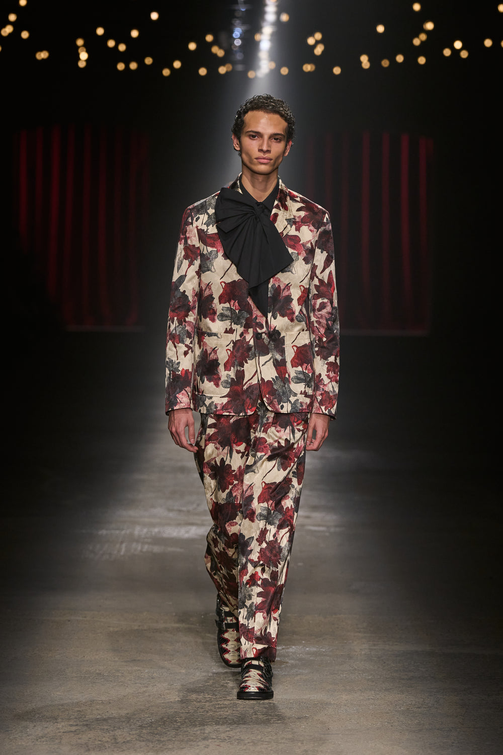 Antonio Marras F25 LOOK 40.jpg__PID:ec732041-64c6-44f2-9d8b-f304b6f74416