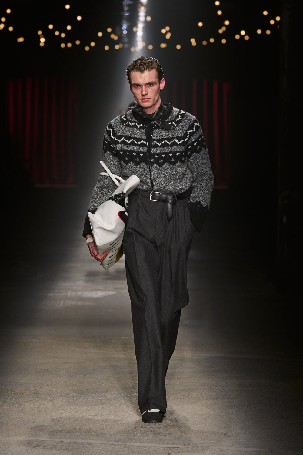 Antonio Marras F25 LOOK 47.jpg__PID:043bfb5f-7ffb-439d-99cc-5dc5f66947b5