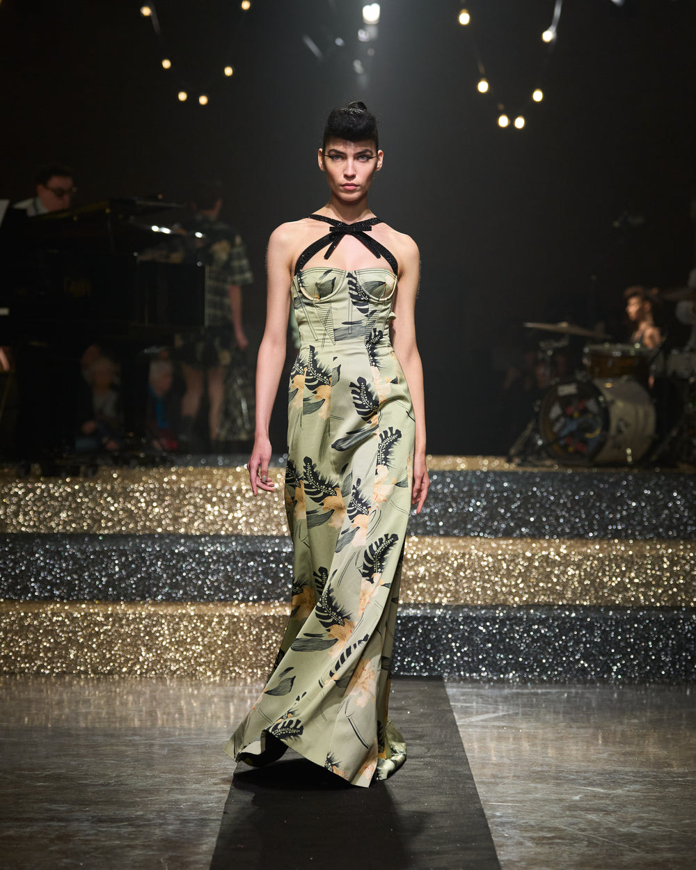 Antonio_Marras_SS25_front_looks_010.jpg__PID:83760e99-3e16-4228-9eb2-6d47ce0045e1