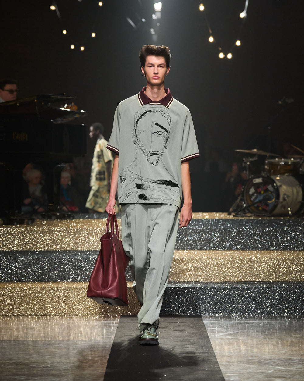 Antonio_Marras_SS25_front_looks_012.jpg__PID:0e993e16-6228-4eb2-ad47-ce0045e1af04