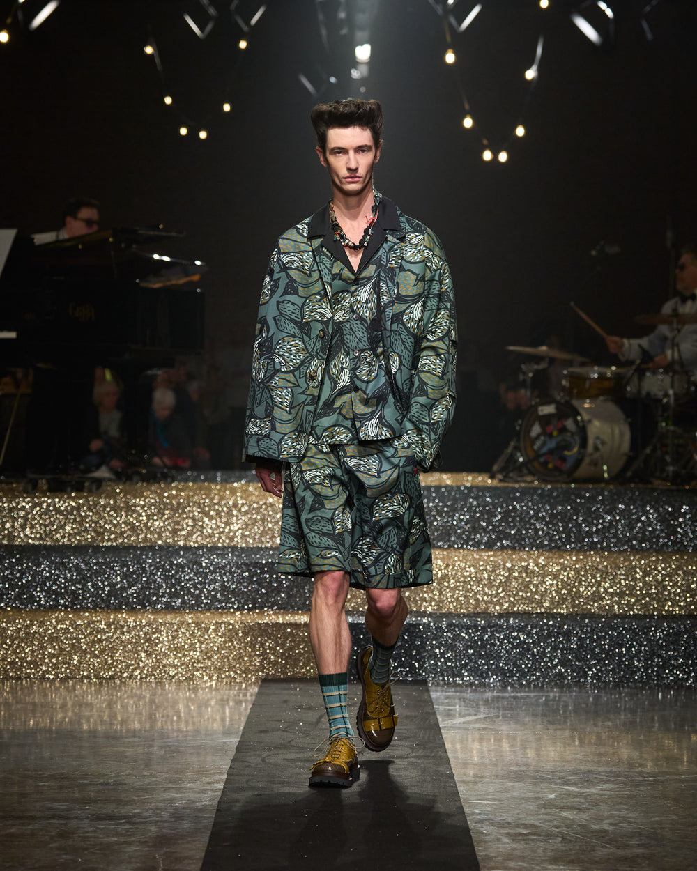 Antonio_Marras_SS25_front_looks_038.jpg__PID:6c47f703-b5c9-450d-a79f-50fe48697b2f