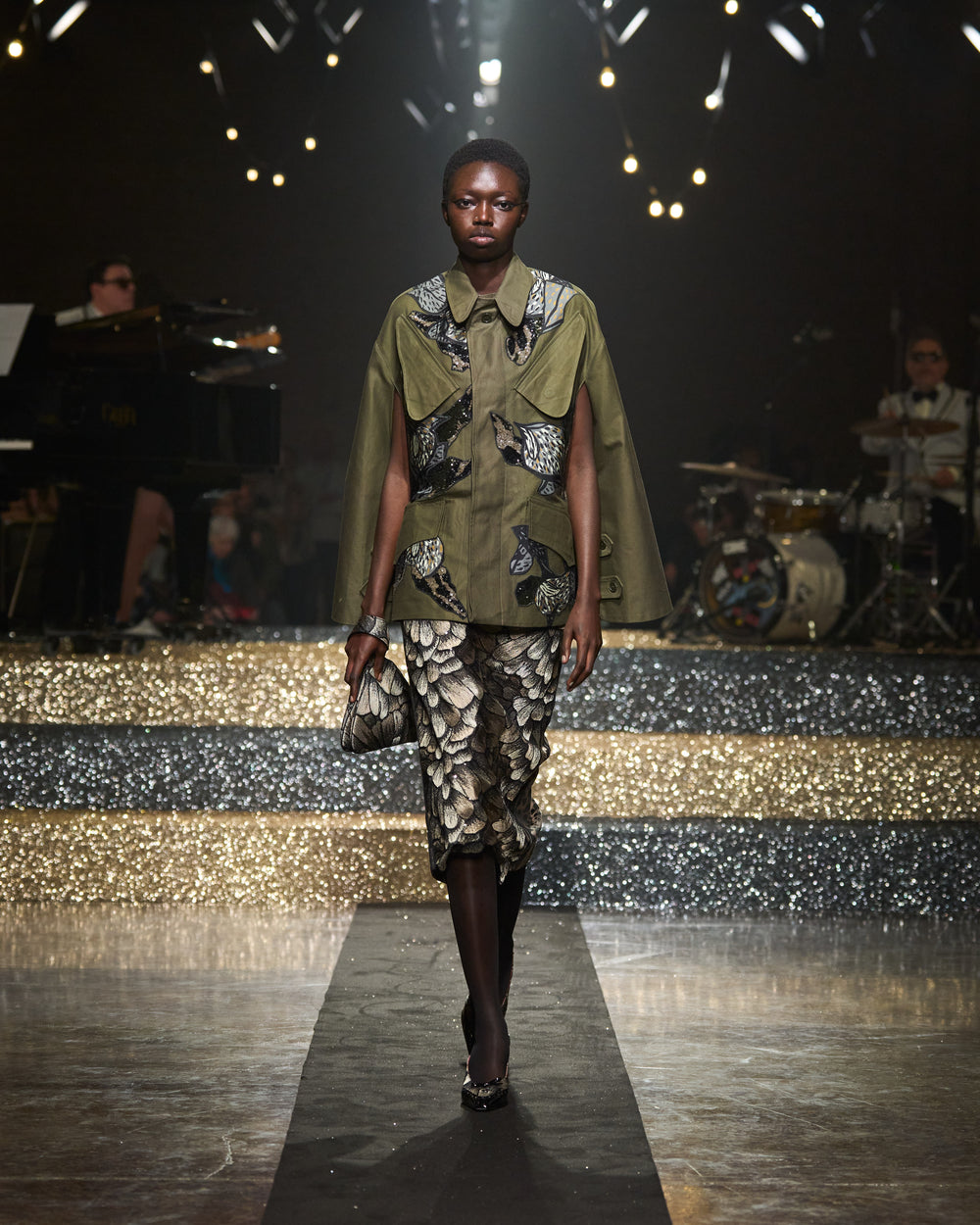 Antonio_Marras_SS25_front_looks_040.jpg__PID:f703b5c9-d50d-479f-90fe-48697b2fae8c