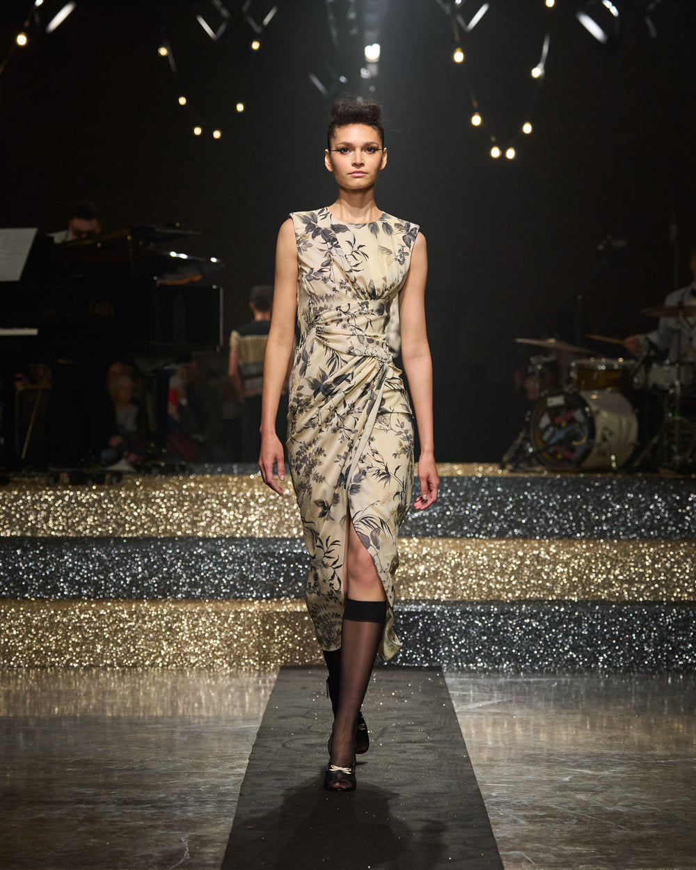 Antonio_Marras_SS25_front_looks_051.jpg__PID:697b2fae-8c23-42ab-8c28-b4c7659099a6