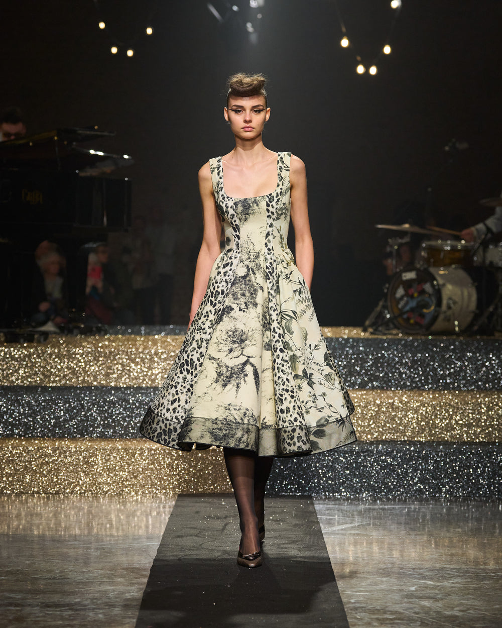 Antonio_Marras_SS25_front_looks_053.jpg__PID:2fae8c23-42ab-4c28-b4c7-659099a6f472