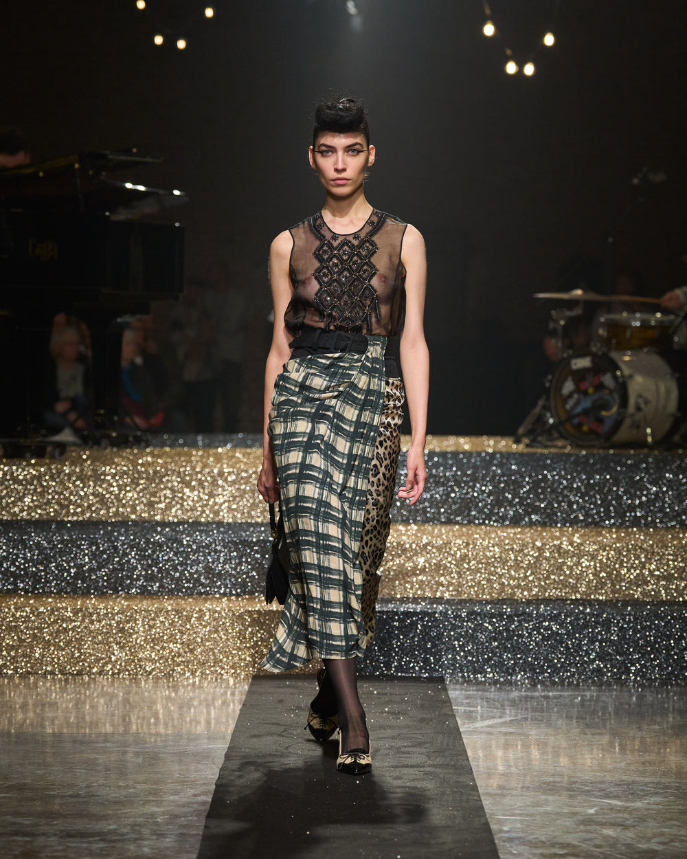 Antonio_Marras_SS25_front_looks_056.jpg__PID:2342ab8c-28b4-4765-9099-a6f4729104f3