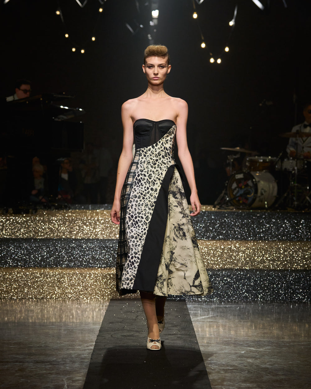 Antonio_Marras_SS25_front_looks_065.jpg__PID:99a6f472-9104-4304-a770-af90d67679cd