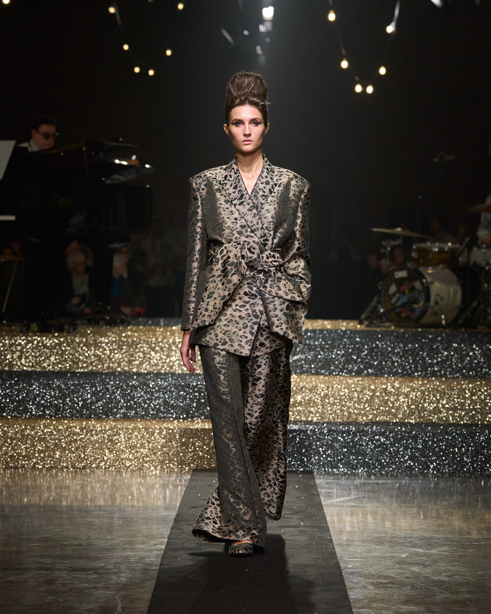 Antonio_Marras_SS25_front_looks_073.jpg__PID:a770af90-d676-49cd-87e4-6571221f9cc9