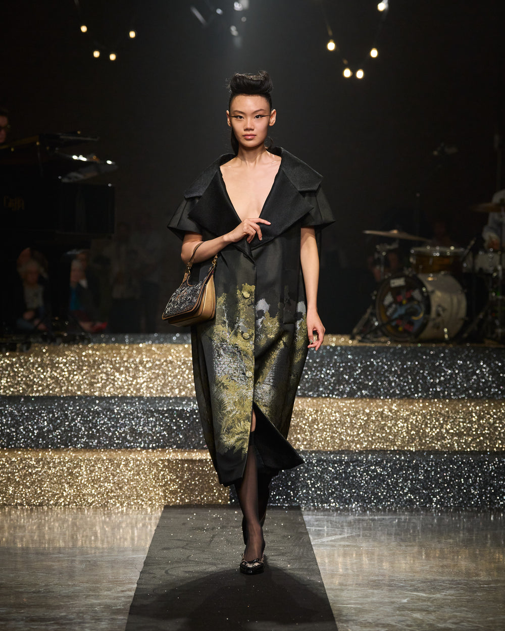 Antonio_Marras_SS25_front_looks_074.jpg__PID:70af90d6-7679-4dc7-a465-71221f9cc953