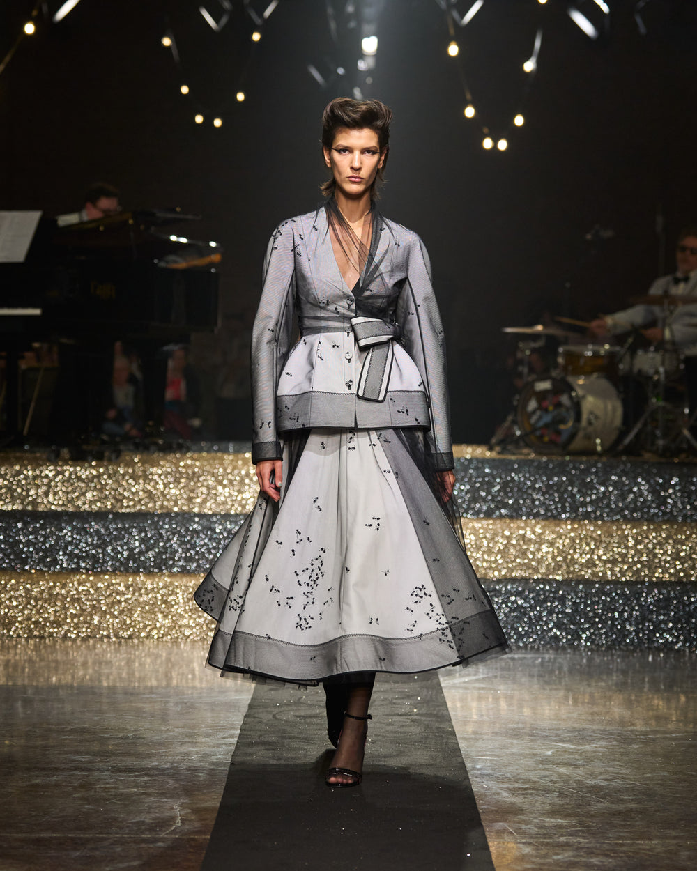 Antonio_Marras_SS25_front_looks_084.jpg__PID:71221f9c-c953-4230-8c30-d5836dbc669d