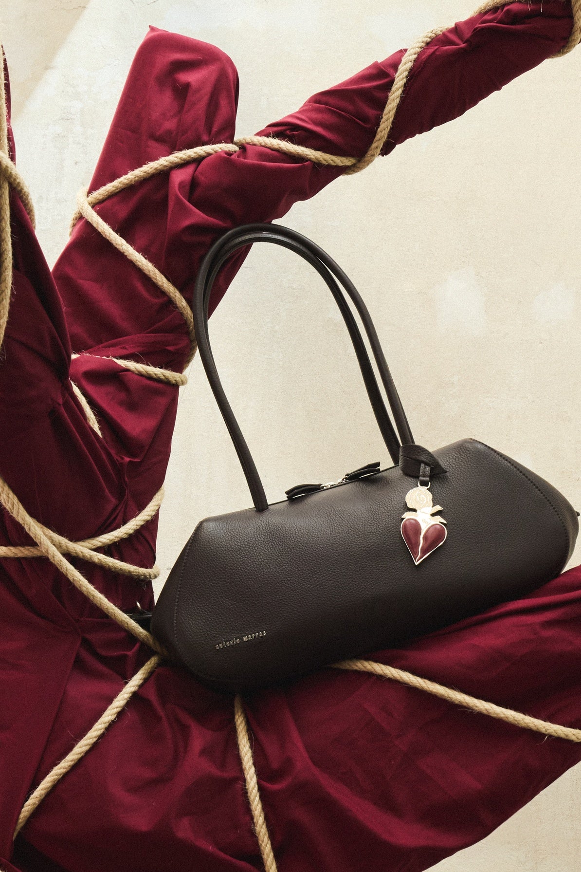 Antine Borsa Medium
