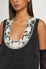 Abito Mini Jacquard con Ricamo Floreale