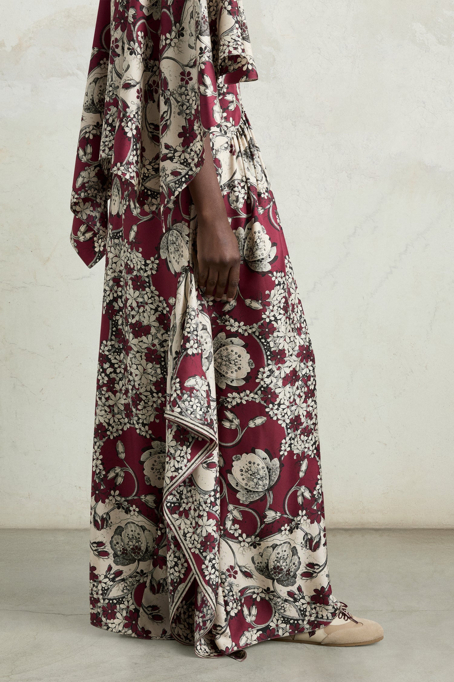 Abito in seta con stampa foulard