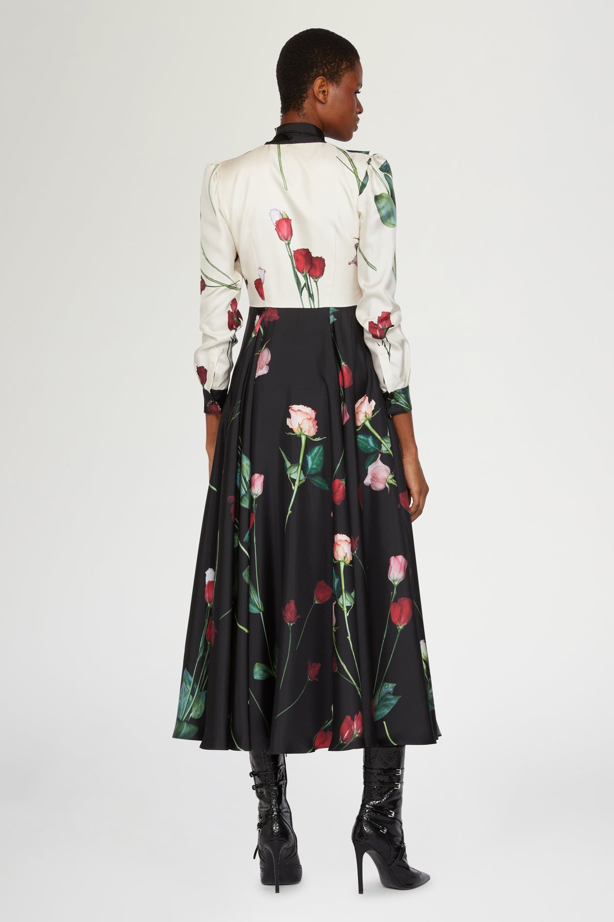 Abito Midi in Seta con Foulard