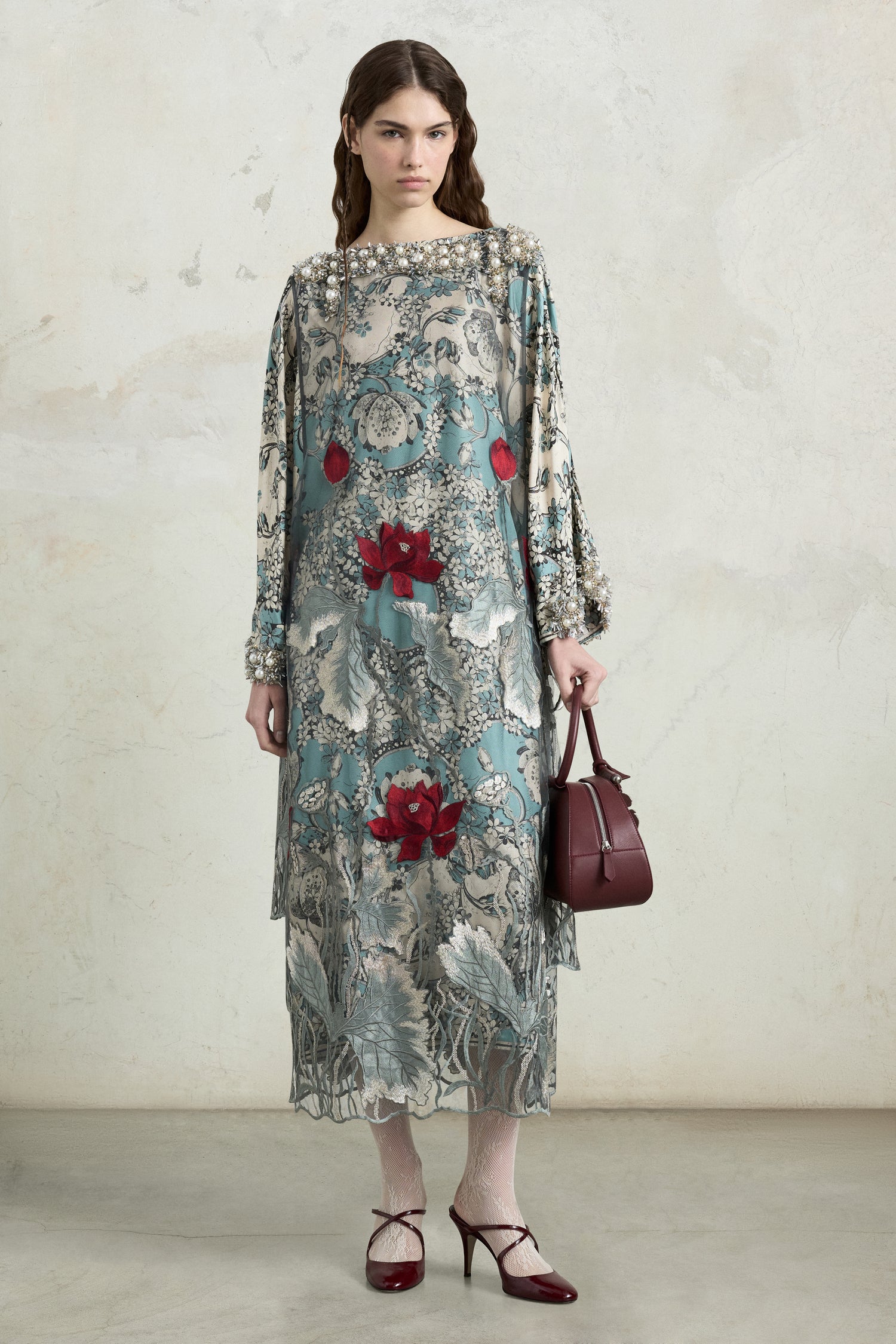 Abito a tunica midi con stampa foulard ricamata