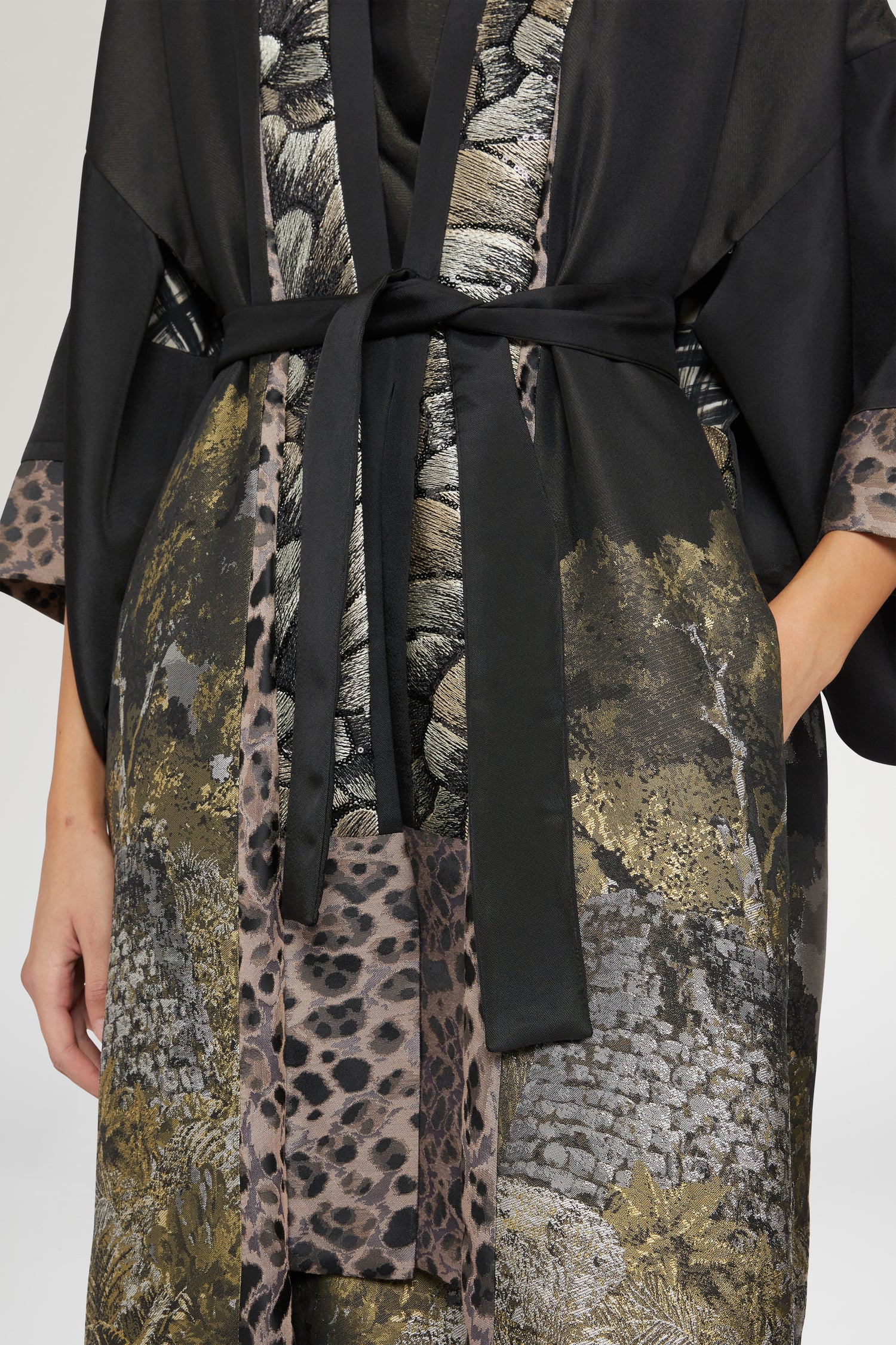 Long Kimono Nuraghe motif