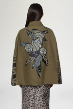Parka Tropical Forest