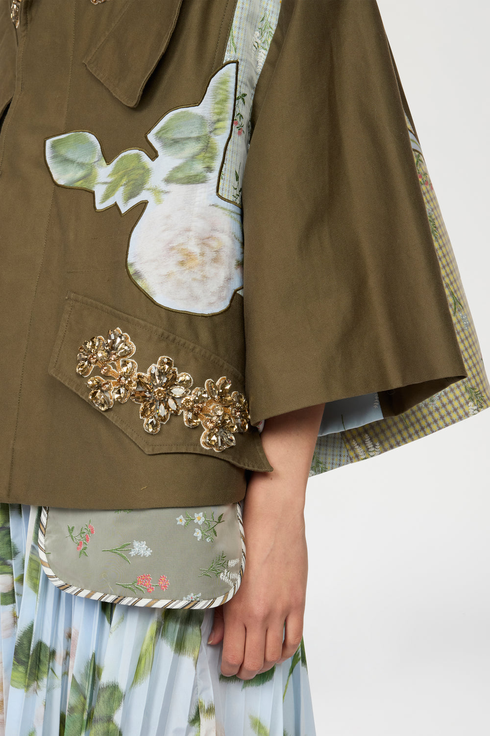 Parka Svasato con Patchwork e Fiori