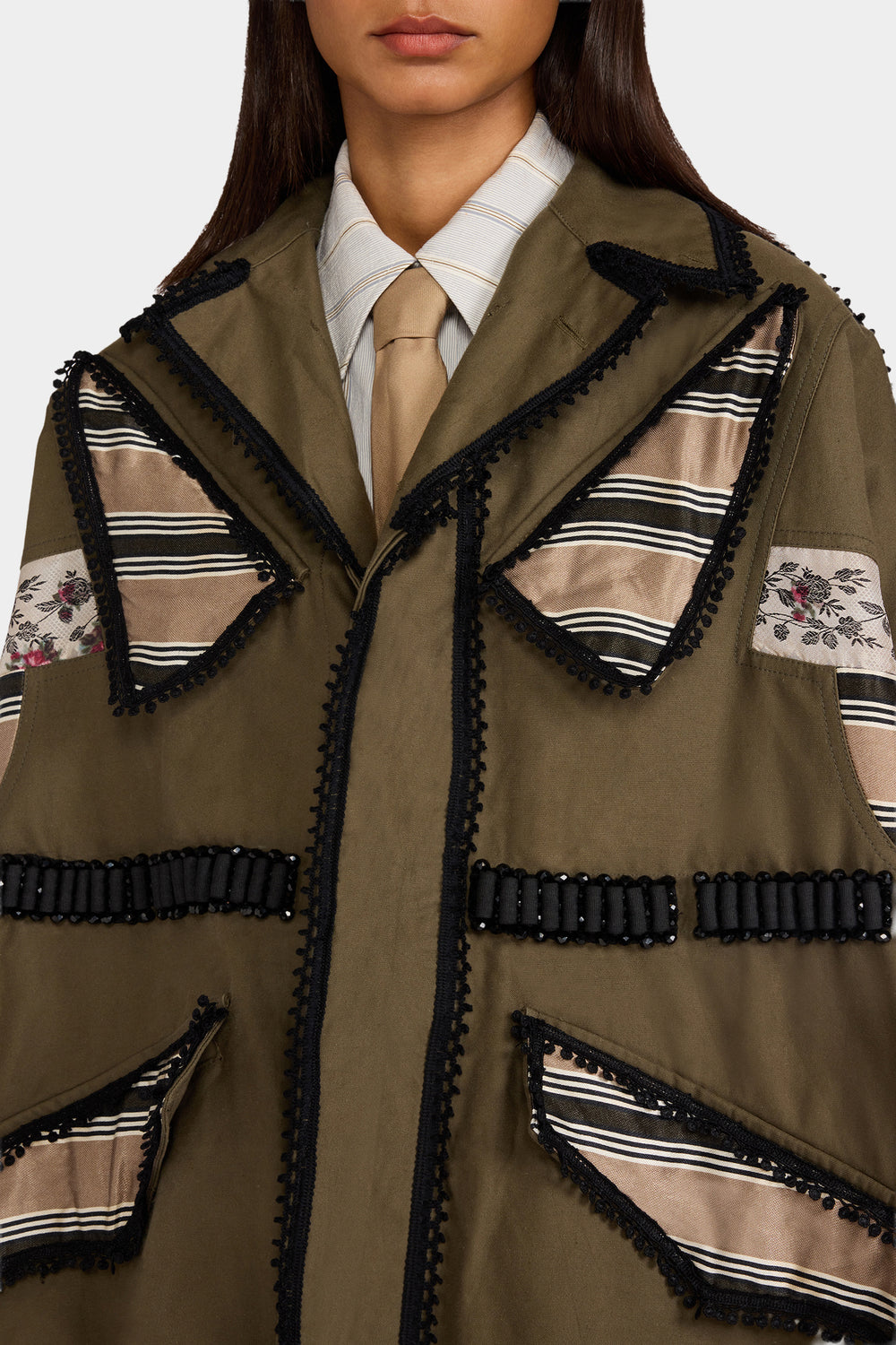Parka con Patchwork e Rifiniture a Contrasto