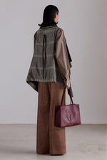 Gavoi Asimmetrico con Patchwork a Quadri
