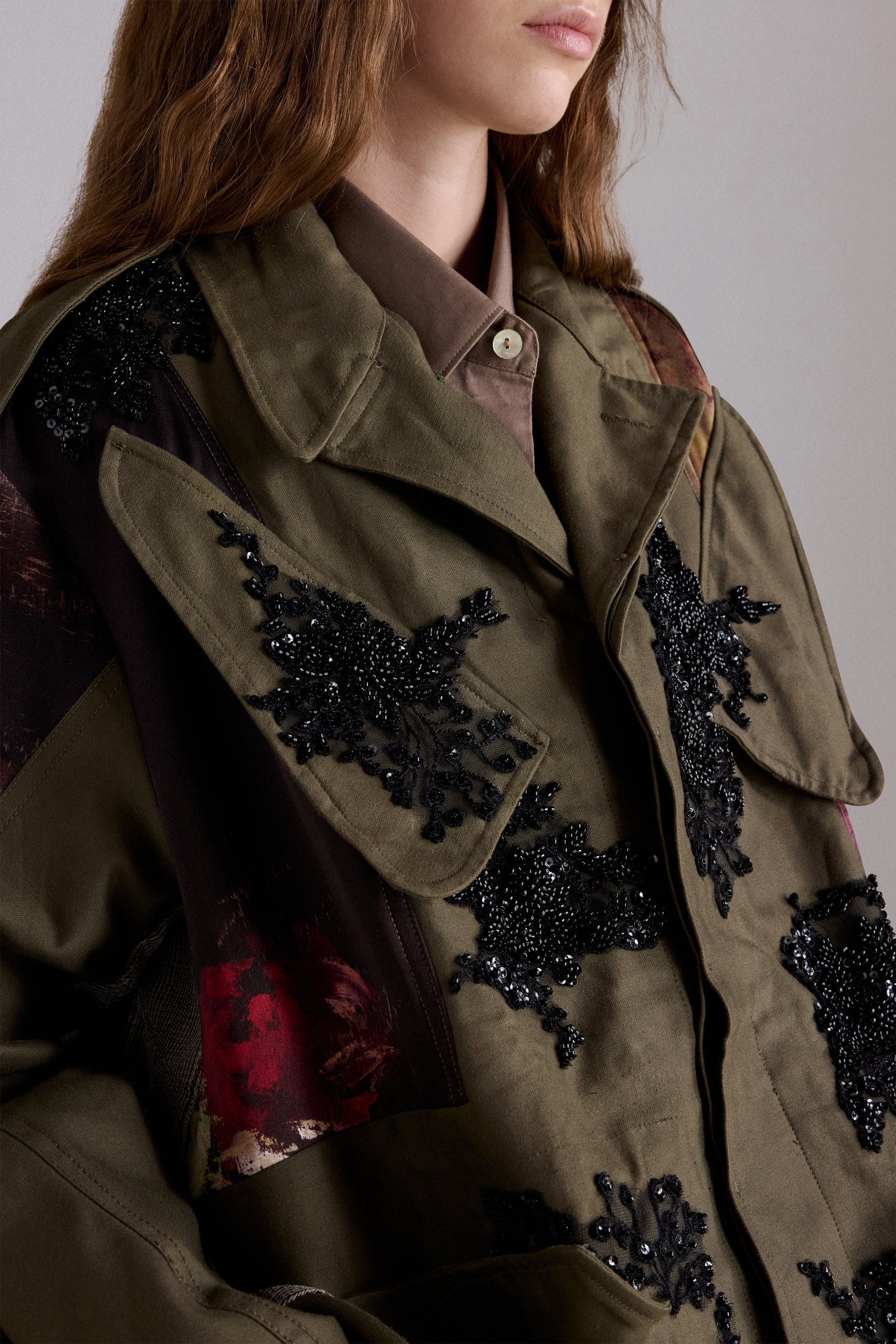 Parka con Ricamo Floreale con Dettagli in Perline