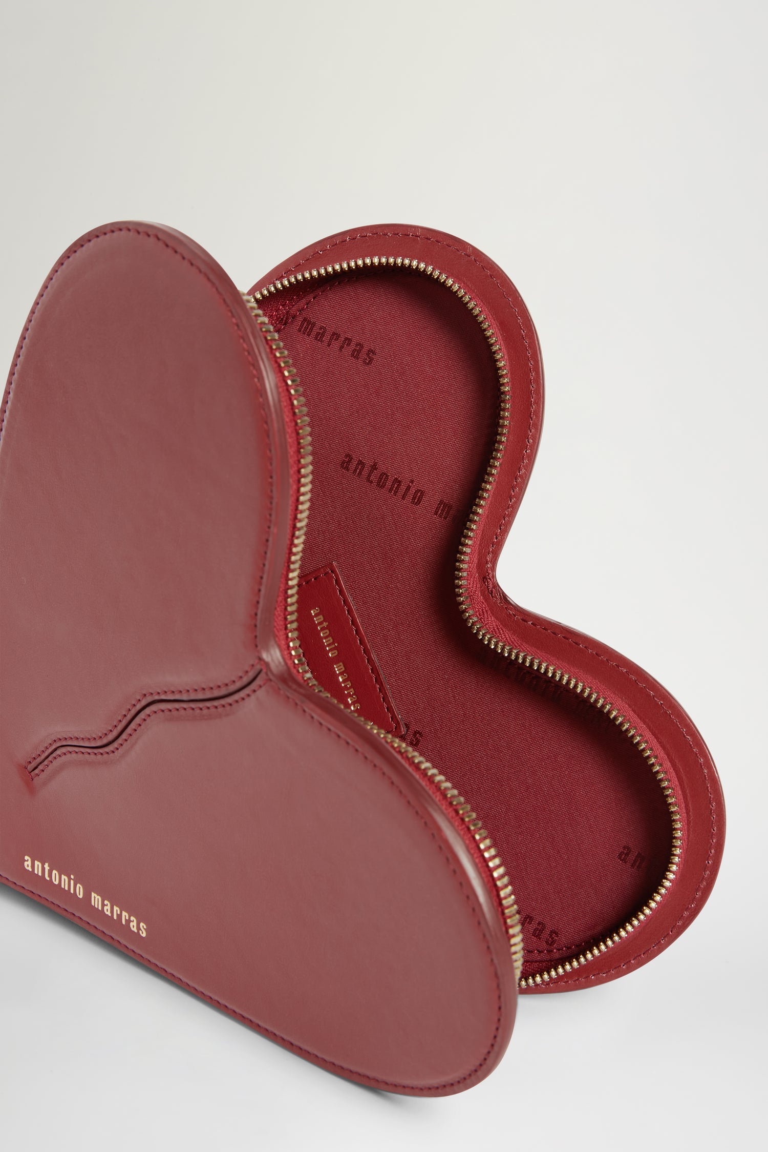 Heart Shoulder Bag Bordeaux