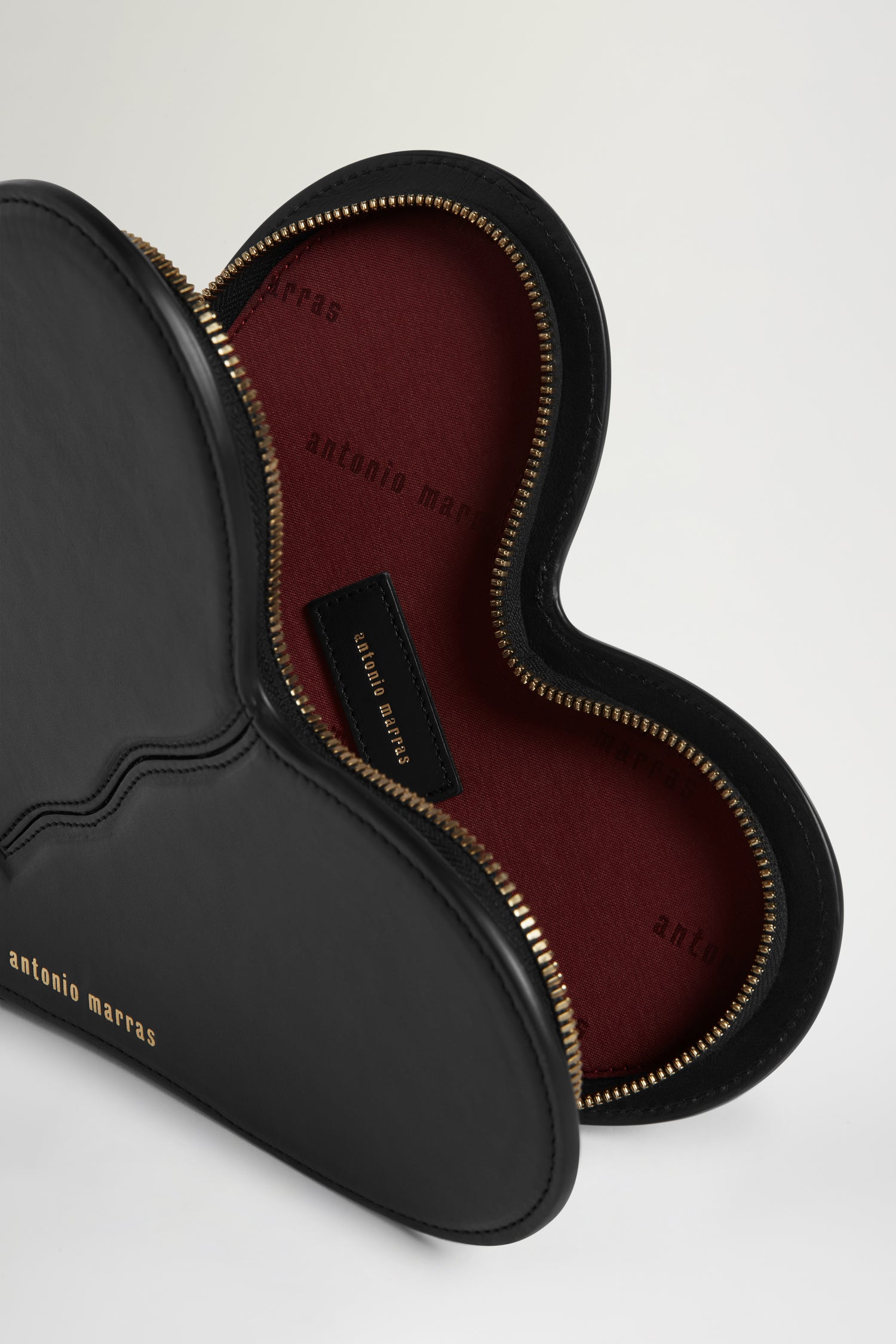 Heart Shoulder Bag Black