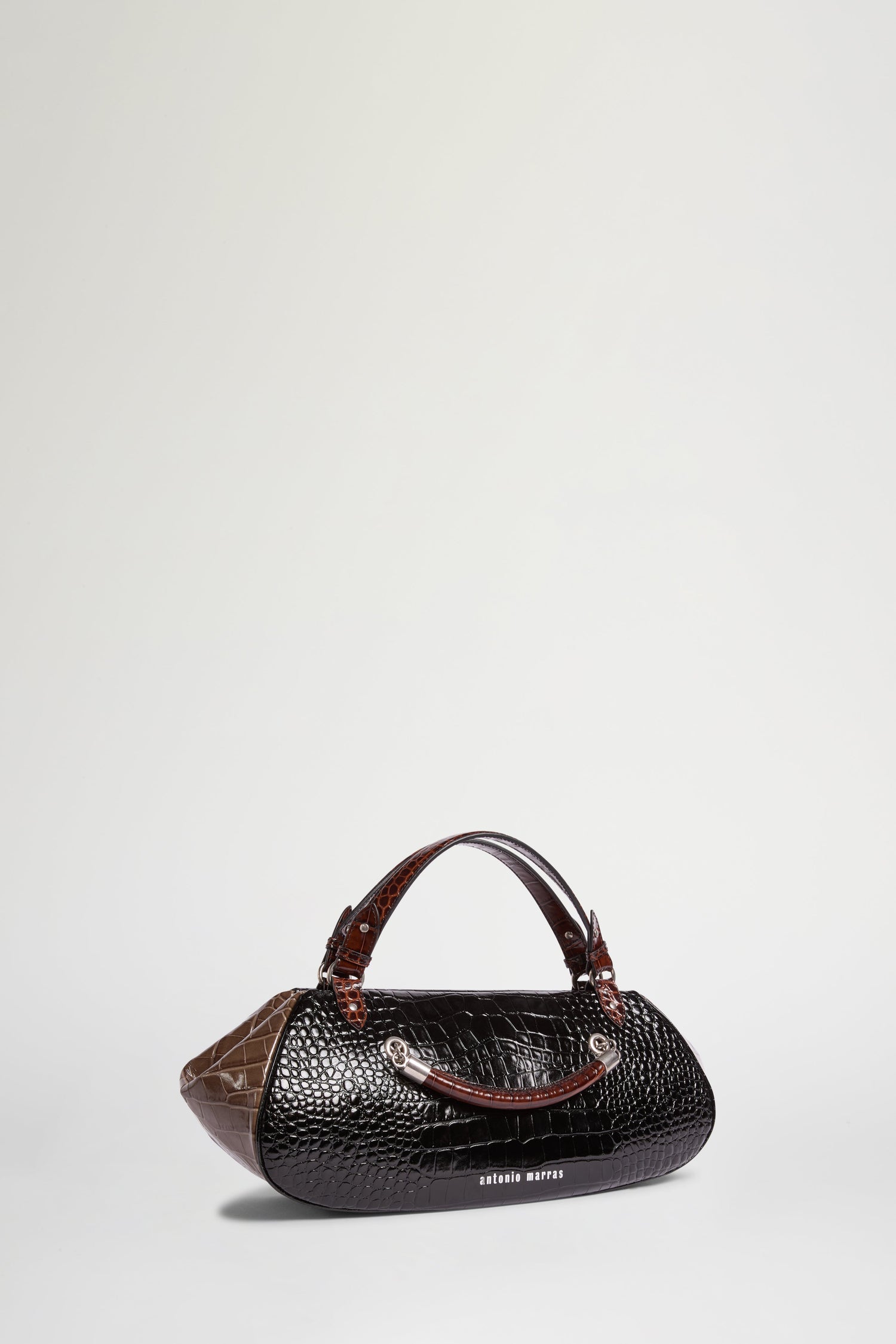 Crocodile-effect Antine Bag