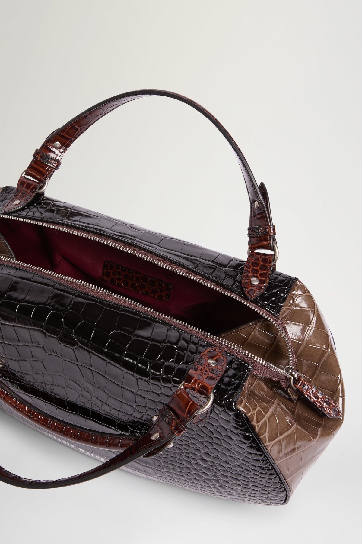 Crocodile-effect Antine Bag
