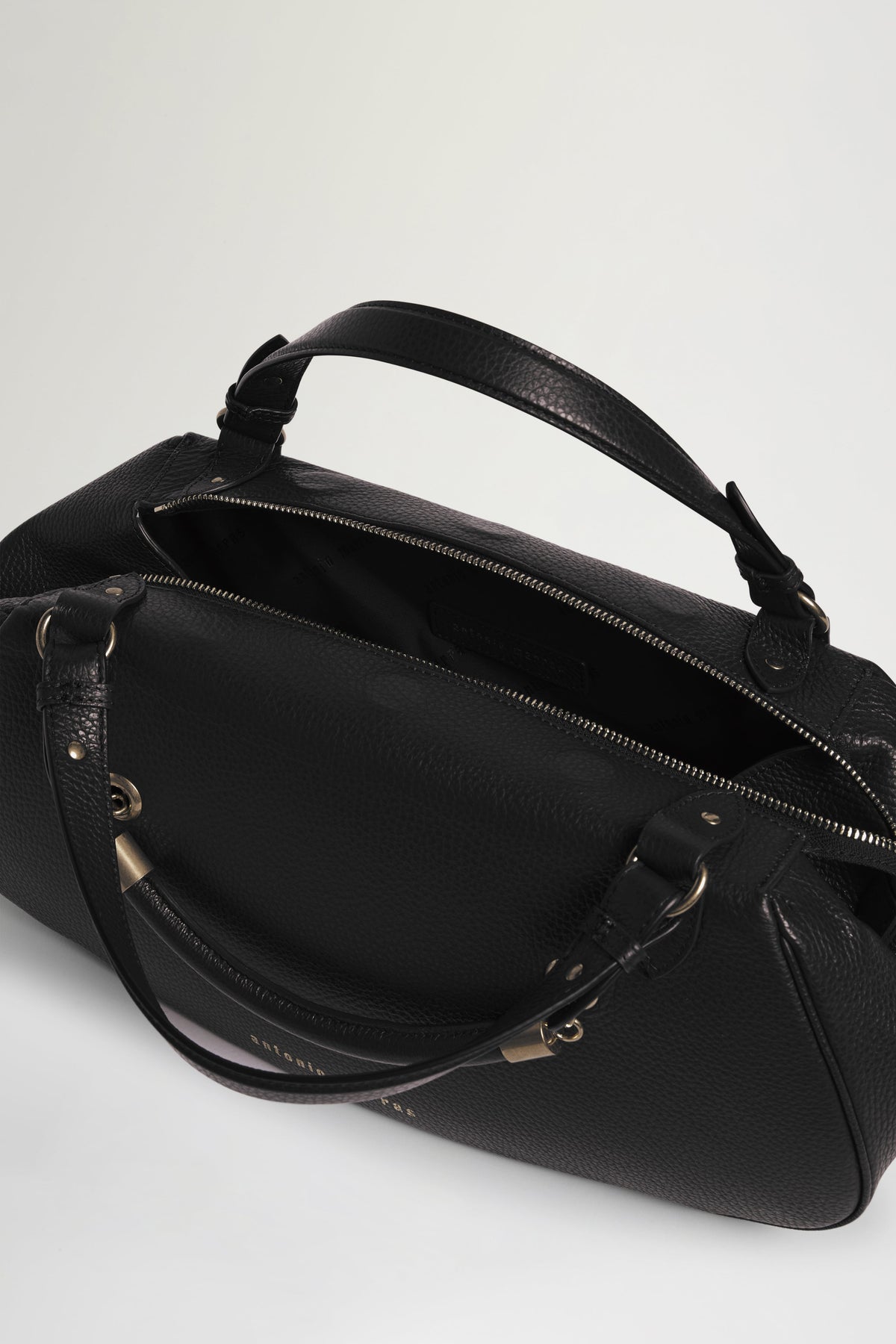 Antine Bag