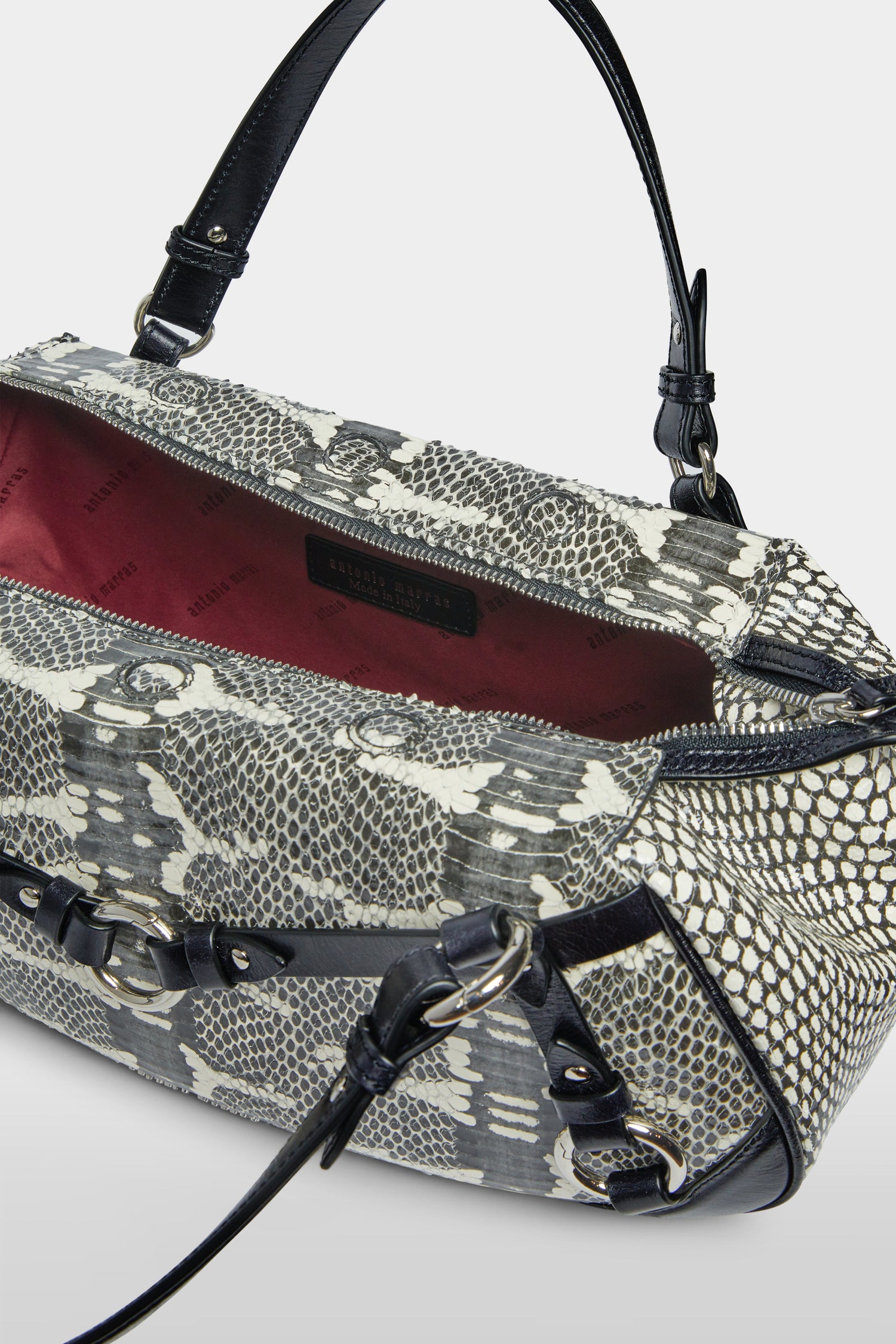 Borsa Antine Effetto Pitone
