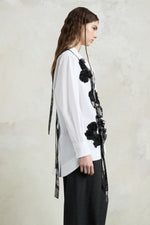 Asymmetric Robespierre with Floral Insert