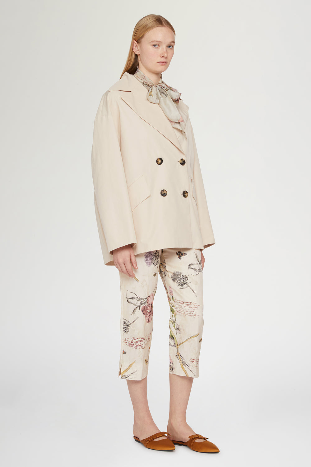 Short Trench Coat Beige