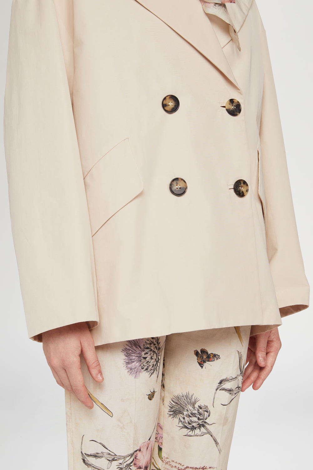 Short Trench Coat Beige