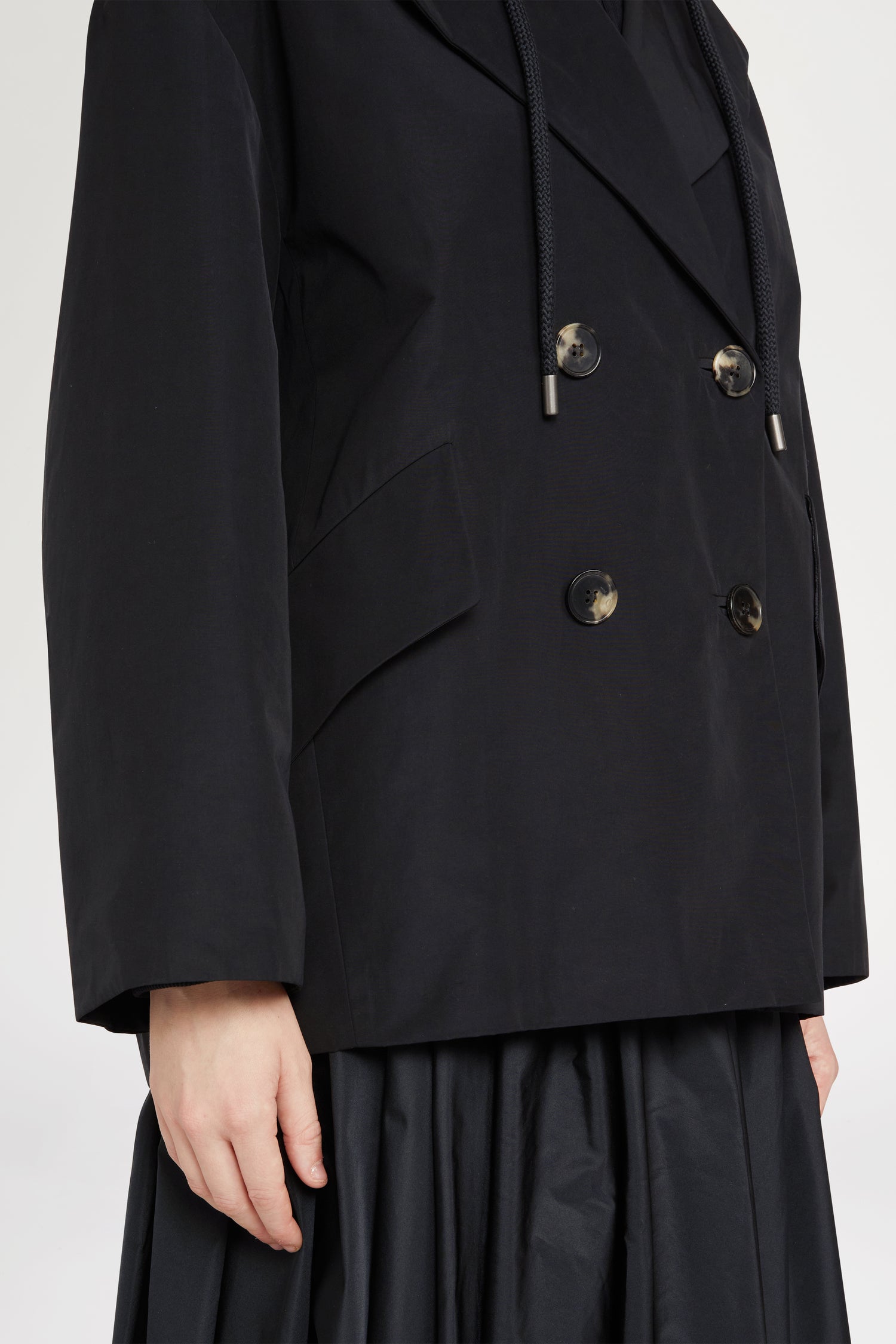 Trench Corto Nero