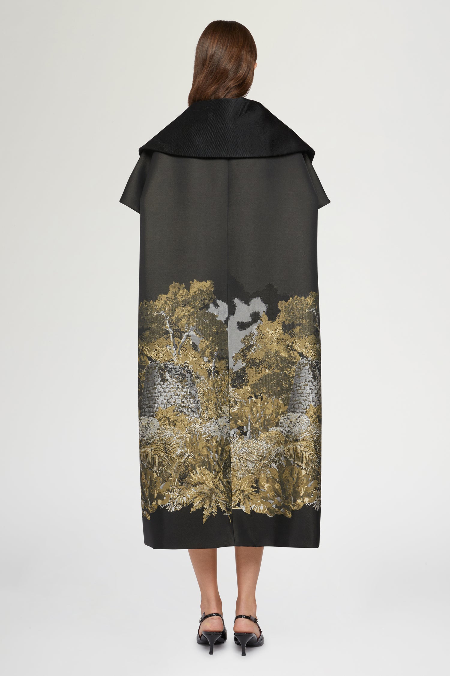 Sleeveless Coat Nuraghe motif