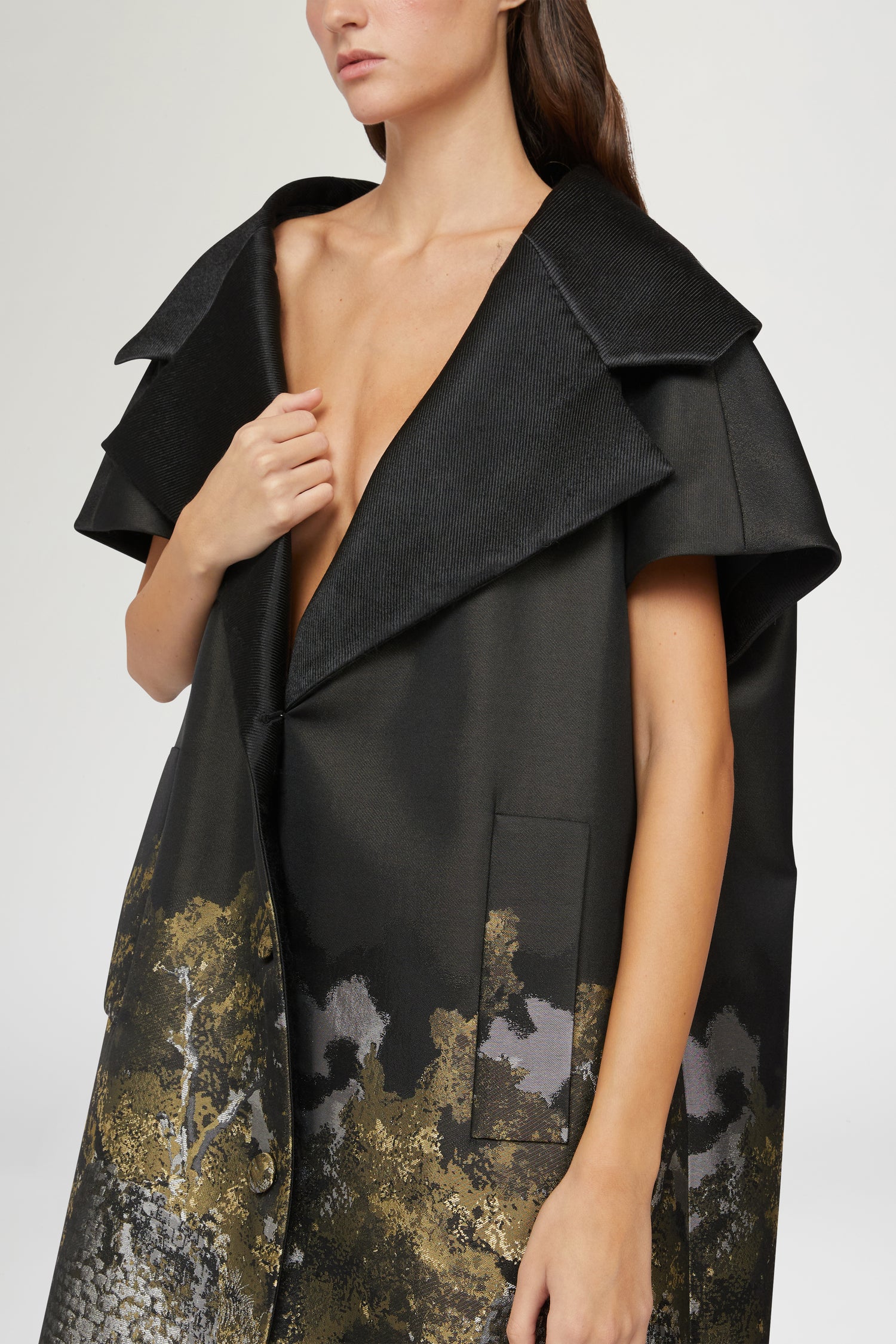 Sleeveless Coat Nuraghe motif