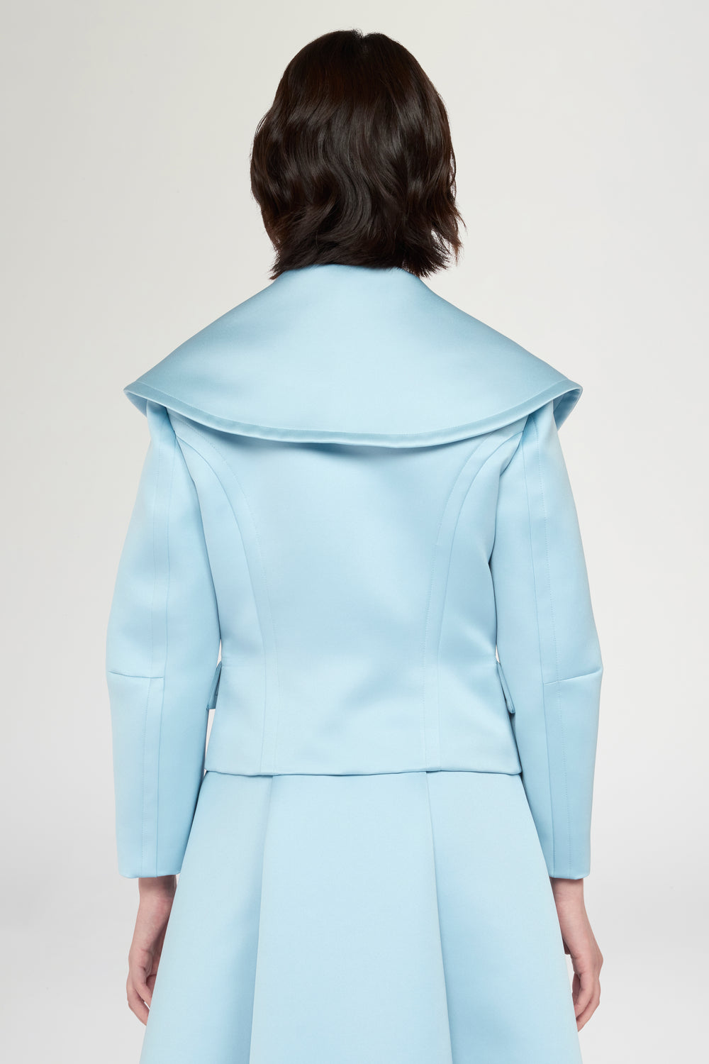 Cropped Fitted Jacket with Oversized Collar